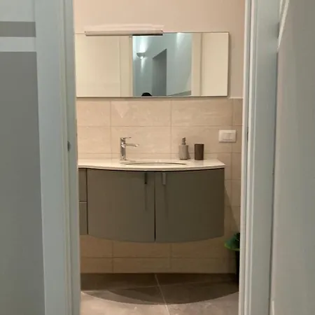 Happy Family U Papaviou Lägenhet *