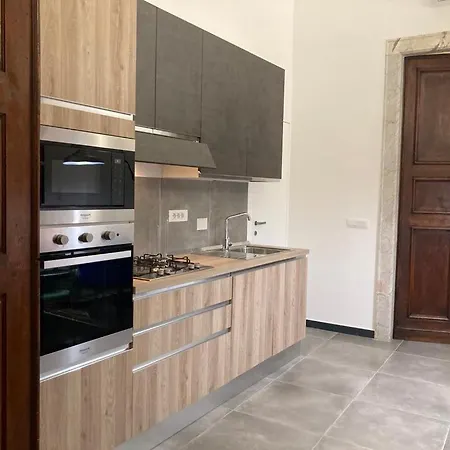 Happy Family U Papaviou * Genua