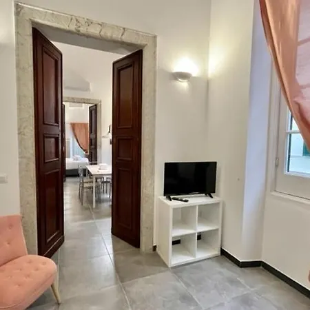 Happy Family U Papaviou *